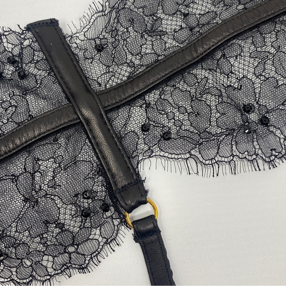 Adara Suspender - Picture 8 of 16
